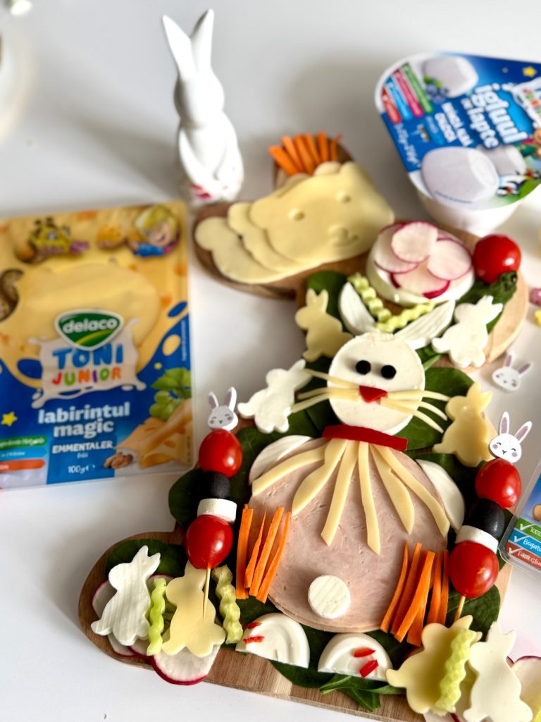 platou de Paște pentru copii în formă de iepuraș din brânzeturi Delaco Junior